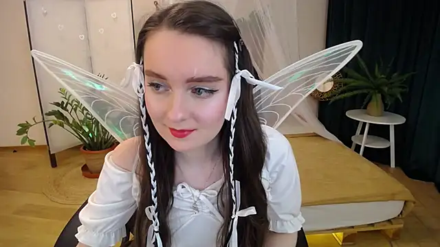 Snapshot of CloudGrace chatting on 03/16/25, 06:12 CloudGrace online show from 03/16/25, 06:12