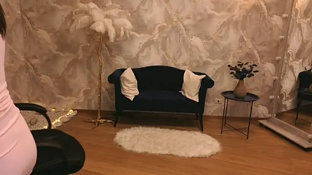 Snapshot of CloudGrace chatting on 02/22/26, 06:17 CloudGrace online show from 02/22/26, 06:17