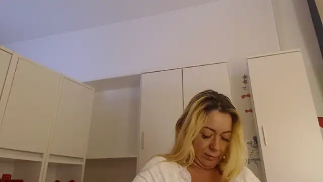 Snapshot of spell_of_love chatting on 02/07/26, 09:02 spell of love online show from 02/07/26, 09:02