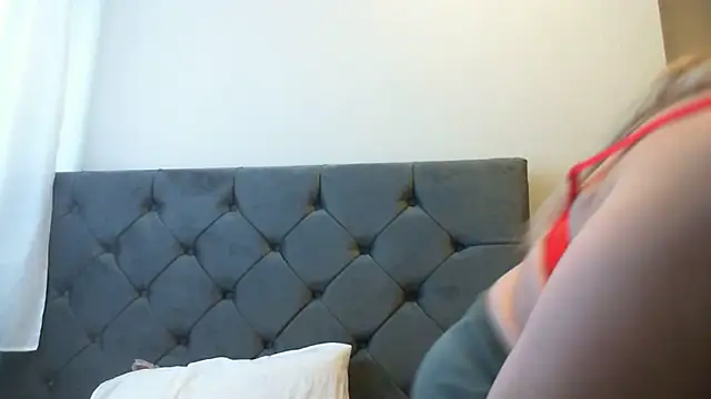 SusanCurt online show from 12/19/25, 10:44