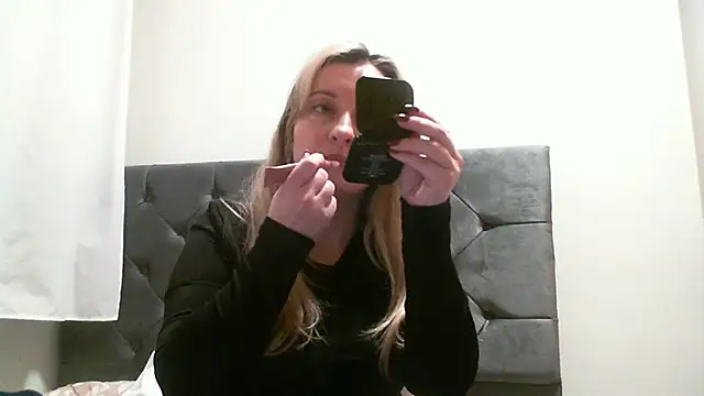 SusanCurt online show from 12/20/25, 06:04