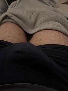 Snapshot of _Inchiodo_ chatting on 02/13/25, 05:22 Inchiodo online show from 02/13/25, 05:22