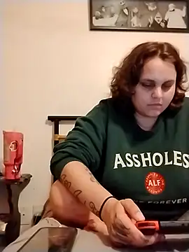 lyshaa online show from 10/14/25, 02:56