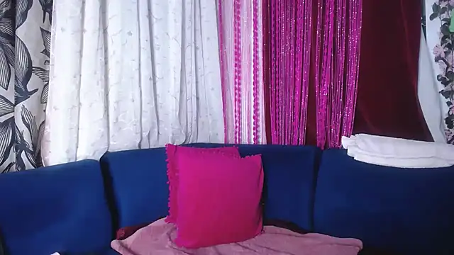 crystalbxx online show from 06/21/26, 07:05