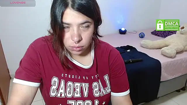 Karlathompson online show from 12/19/25, 11:12