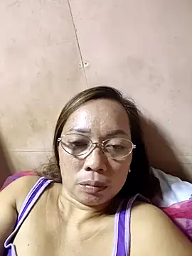 Snapshot of asianwet4u chatting on 01/19/26, 01:48 asianwet4u online show from 01/19/26, 01:48