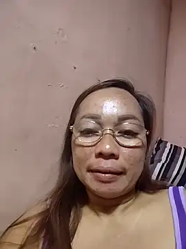 Snapshot of asianwet4u chatting on 02/09/26, 02:43 asianwet4u online show from 02/09/26, 02:43