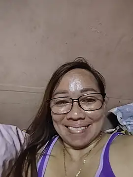 Snapshot of asianwet4u chatting on 06/25/26, 06:40 asianwet4u online show from 06/25/26, 06:40