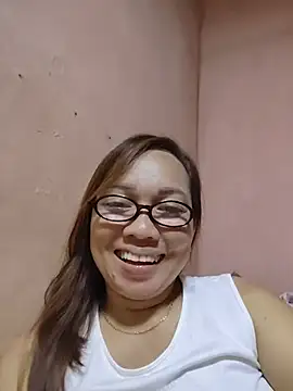 Snapshot of asianwet4u chatting on 07/13/26, 03:59 asianwet4u online show from 07/13/26, 03:59