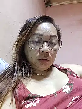 Snapshot of asianwet4u chatting on 07/22/26, 05:32 asianwet4u online show from 07/22/26, 05:32