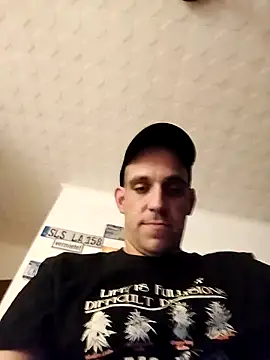 Snapshot of Codymc89 chatting on 10/19/25, 09:59 Codymc89 online show from 10/19/25, 09:59