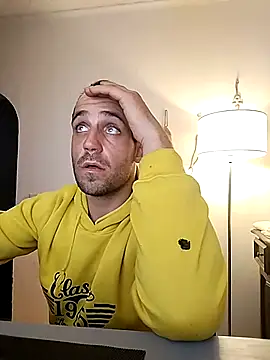 Snapshot of Codymc89 chatting on 11/13/25, 06:51 Codymc89 online show from 11/13/25, 06:51