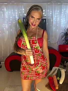 Snapshot of Alimela chatting on 02/07/26, 04:54 Alimela online show from 02/07/26, 04:54