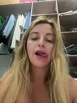 moniquerainx online show from 04/21/26, 03:46