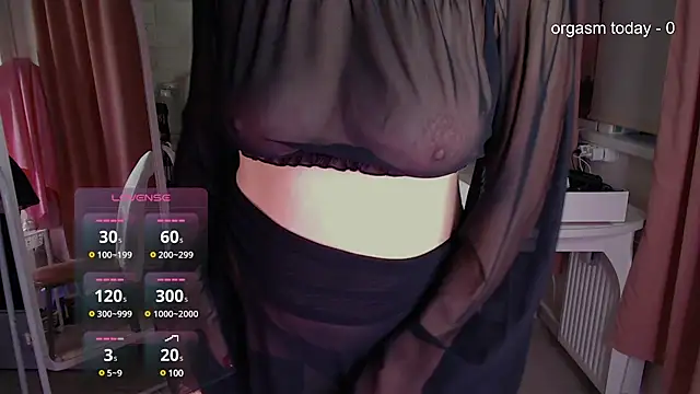 JuliaVilnet online show from 02/11/25, 05:16