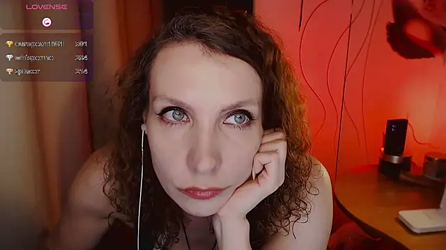 JohansonKatie online show from 02/02/25, 04:48