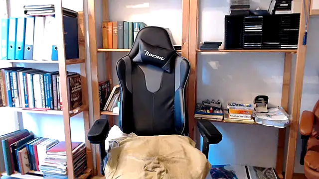 SchwanzhureXXL online show from 02/03/25, 10:25