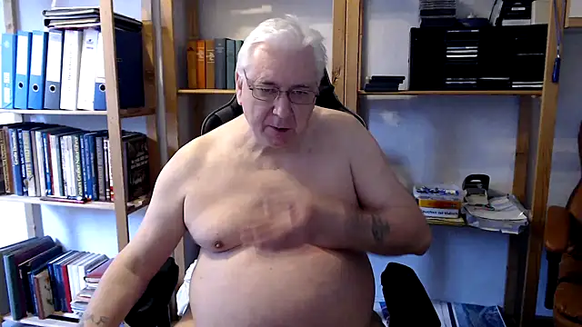 SchwanzhureXXL online show from 02/14/25, 09:56