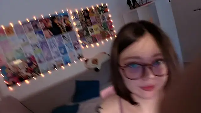 Snapshot of MilenaSaint chatting on 02/12/25, 10:03 MilenaSaint online show from 02/12/25, 10:03