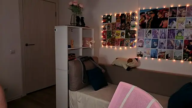 Snapshot of MilenaSaint chatting on 02/21/25, 03:01 MilenaSaint online show from 02/21/25, 03:01