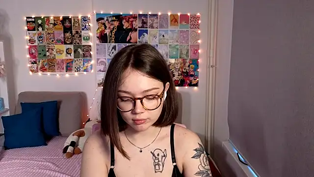 Snapshot of MilenaSaint chatting on 03/01/25, 06:35 MilenaSaint online show from 03/01/25, 06:35