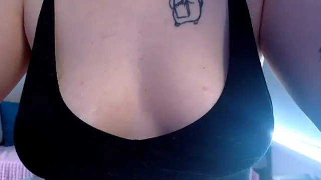 Snapshot of MilenaSaint chatting on 03/09/25, 09:46 MilenaSaint online show from 03/09/25, 09:46