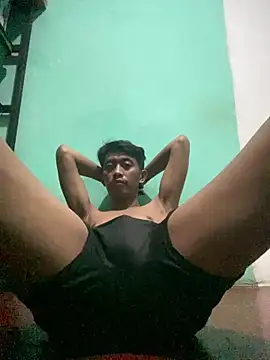 ditiya18 online show from 12/21/25, 04:25