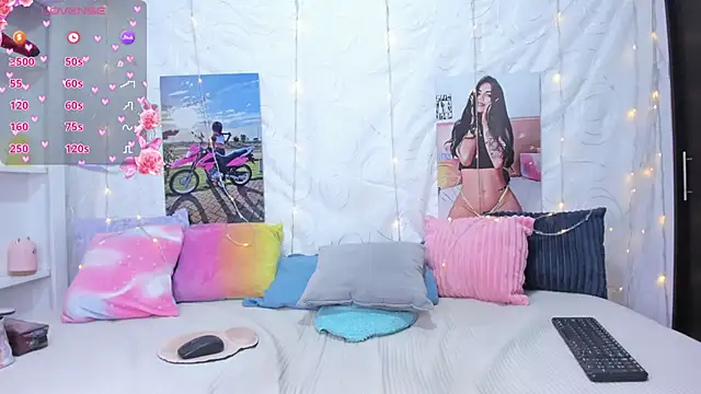 bianca lindaa online show from 10/31/25, 11:22