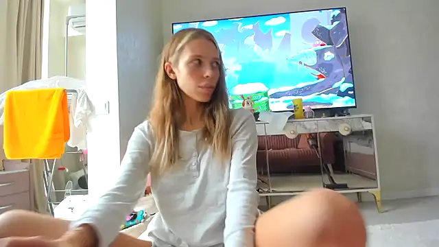 Iris cherry online show from 12/04/24, 08:34