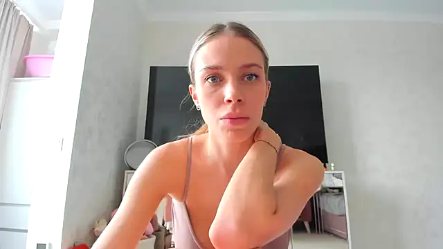 Iris cherry online show from 03/04/25, 11:19