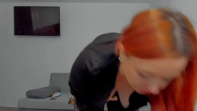 emilianna666 online show from 03/18/26, 01:03