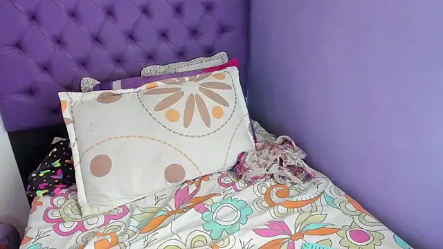 Margoth clain online show from 03/21/26, 12:54