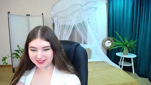 NicoleFoxery online show from 03/17/25, 09:23