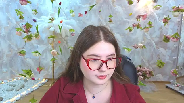 NicoleFoxery online show from 04/05/26, 06:16