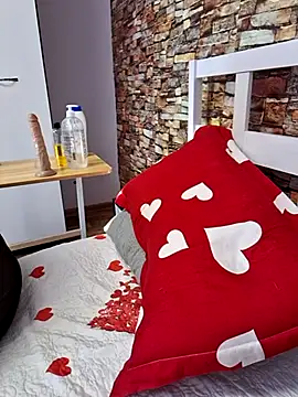 Hot Azaleea online show from 03/07/26, 06:21