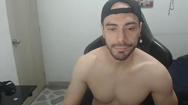 Snapshot of samuelgarcia_ chatting on 04/06/26, 07:31 samuelgarcia online show from 04/06/26, 07:31