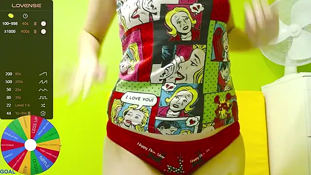 Snapshot of Ultra_Meow chatting on 11/17/25, 12:38 Ultra Meow online show from 11/17/25, 12:38