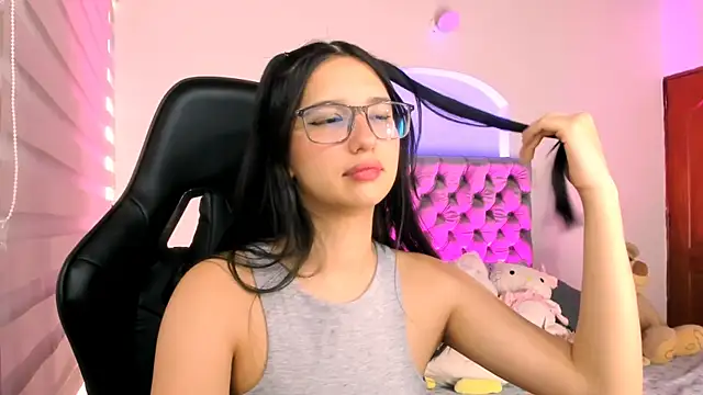 Luniverse online show from 12/04/25, 08:28