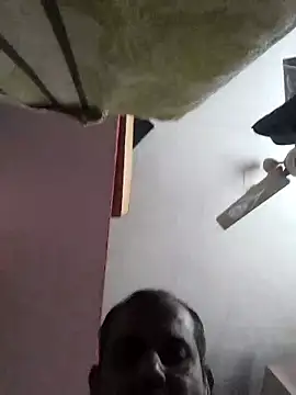 tz143143 online show from 03/18/25, 06:37