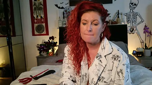 SultrySavannah online show from 10/19/25, 09:48