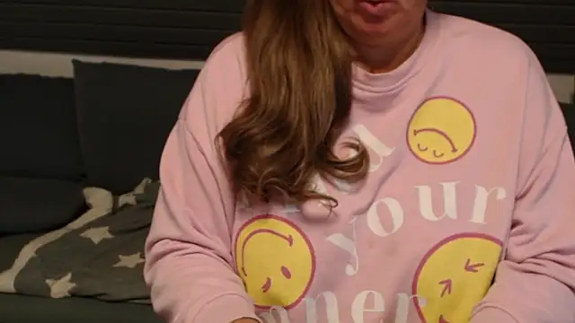 KimMitchelli online show from 09/24/25, 03:04