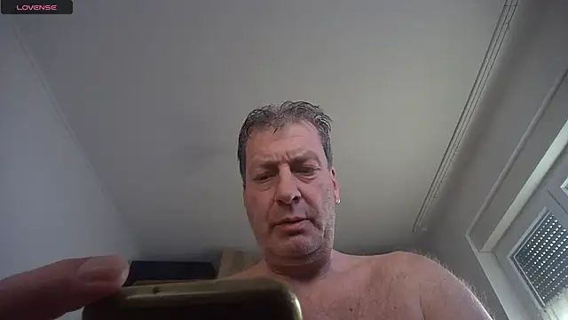 iliebetights online show from 12/17/25, 12:00