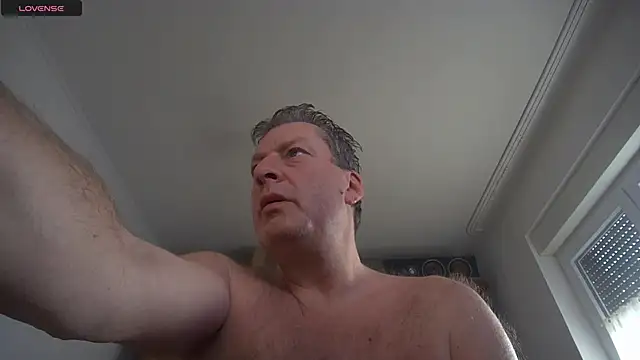 iliebetights online show from 12/22/25, 10:56