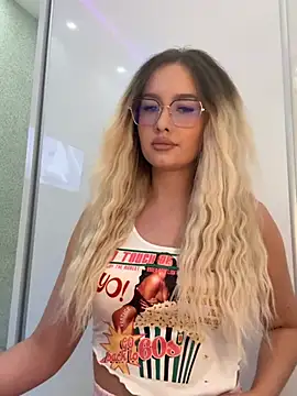 mollyxxx online show from 03/31/26, 12:01