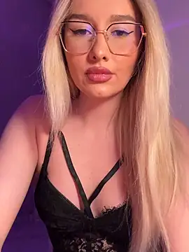 mollyxxx online show from 04/28/26, 01:48