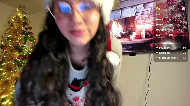 Snapshot of Anyi_1 chatting on 12/08/24, 04:35 Anyi 1 online show from 12/08/24, 04:35