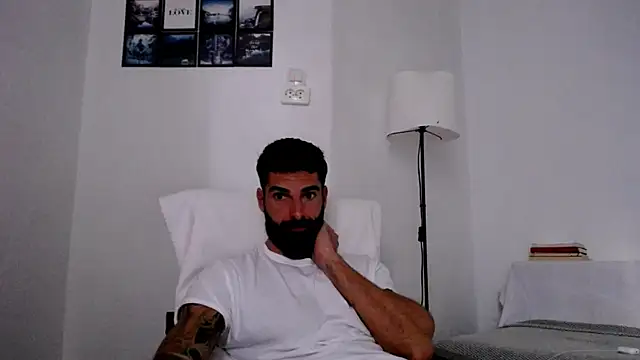 Verycutex online show from 10/20/25, 06:47