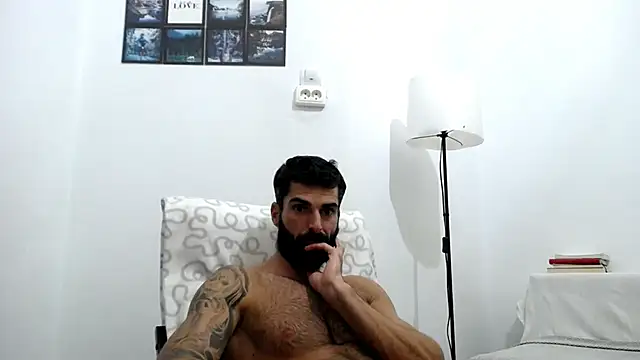 Verycutex online show from 10/28/25, 06:43