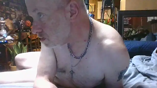 Makowboy online show from 10/18/25, 02:36