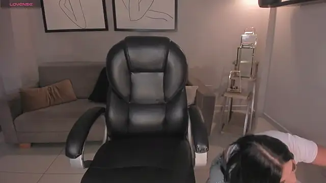 MiaRoberts1 online show from 04/02/26, 11:52